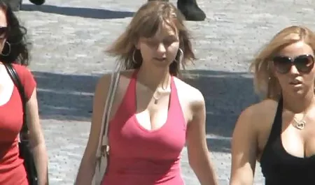 Des hippies en chaleur se font baiser des chattes porno pour femme hd poilues