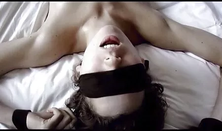 MILF blonde suce une porno 4k gratuit bite noire.