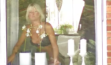 HORNEY xxx gratuit hd BLONDE GF PREND LES DEUX TROUS - JP SPL