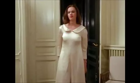 Amatrice se déshabille film porno hd après avoir perdu un pari
