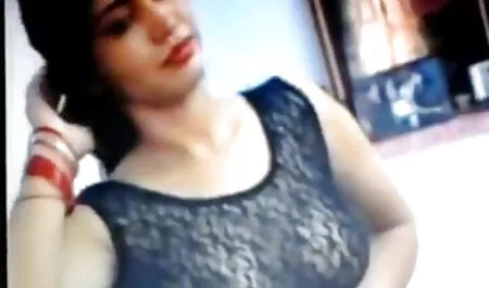 MILF CHAUDE avec un BUTT PLUG, CUM SHOT vidéo porno hd gratuit et de gros seins