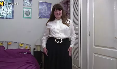 Jenny - Jerkoff filme online gratis sex en uniforme